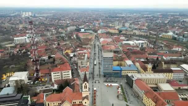 塞尔维亚Zrenjanin市中心主要街道的空中景观 — 图库视频影像