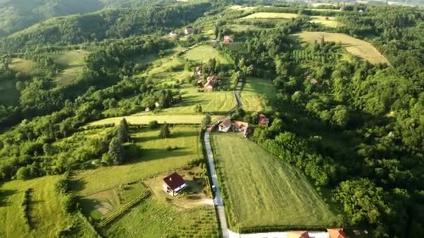 从空中俯瞰塞尔维亚布库利亚山边 — 图库视频影像