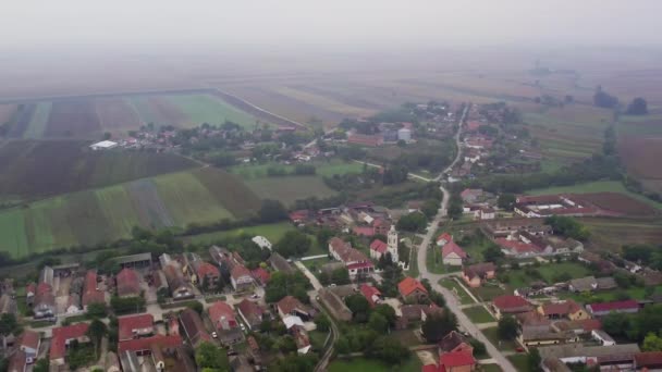 Farm Houses Agricultural Fields Fog Drone Pov — Stock Video