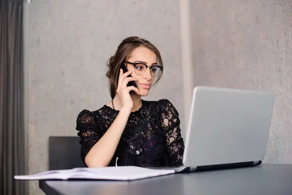 İdeal müşterilerimi, telefonumu çekiyorum.