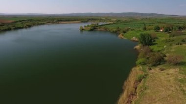 Sırbistan 'daki Medjes Gölü' nün resimli hava görüntüleri
