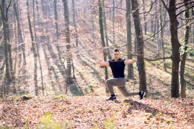 Doğada eğitim için ısınma.