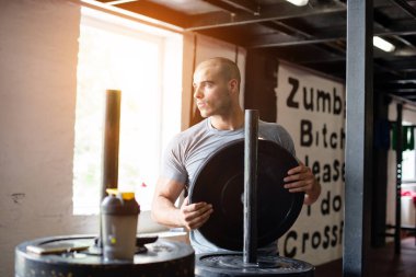 Antrenman için ağırlık hazırlık