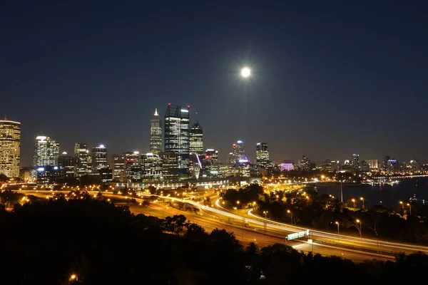 Geceleri Perth City