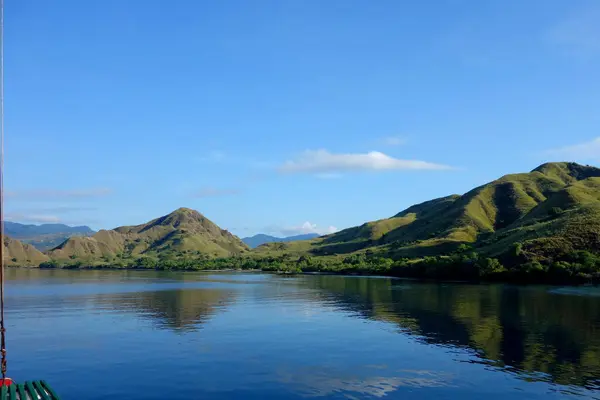 Komodo Adası Panorama Tekne Manzarası. Yüksek kalite fotoğraf