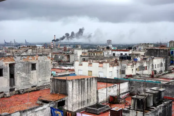 Havana Küba 'nın dramatik çatıları. Yüksek kalite fotoğraf