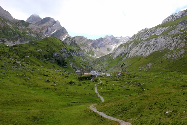 Alpstein 'de güzel bir Meglisalp, İsviçre. Seyahat tutkusu. Appenzellerland 'de. Yüksek kalite fotoğraf