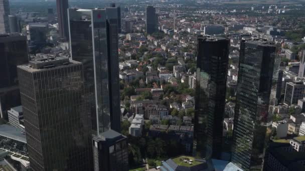 Widok Dachu Najwyższego Budynku Frankfurcie Nad Menem Panoramą Miasta Drapaczami — Wideo stockowe