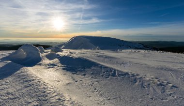 Bir kış rüyası, dev dağlar..
