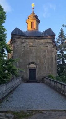 Bakire Meryem Kilisesi, Hvezda, Broumov, Çek Cumhuriyeti