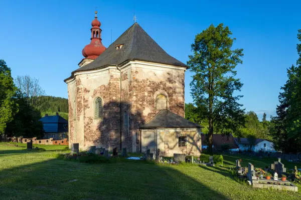 Unutulmuş güzellik, Azizler Kilisesi, Hermankovice, Broumov, Çek Cumhuriyeti