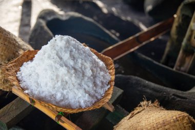 Endonezya 'daki Volkanik Deniz Tuzu tepeciği