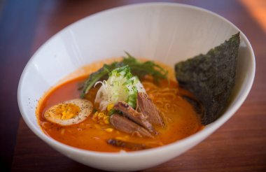 Japon Baharatlı Pork Lezzetli Ramen Kasesi