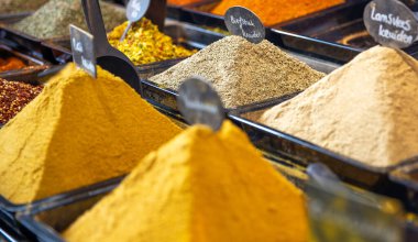 Farklı ülkelerden çeşitli baharatlar