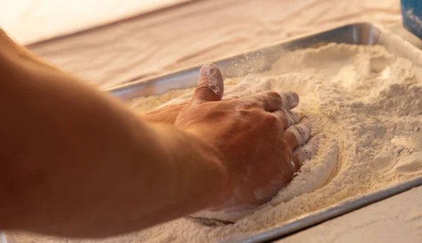 Chef Making Dough Crust Pizza — Stock Photo, Image