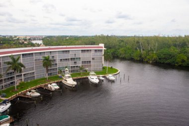 Floridian intercoastal condominiums in Deerfield clipart