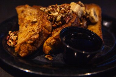 Şerbetli muzlu kahvaltı.