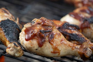 Barbekü Tavuk Bacağı.