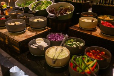 Kahvaltı büfesi için Uluslararası Salata Barı