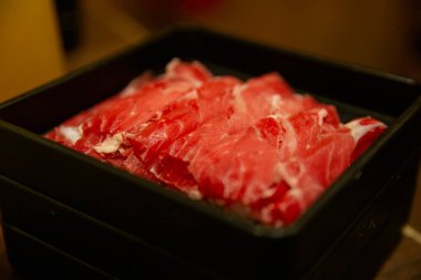 Shabu Shabu ve Sukiyaki için et.