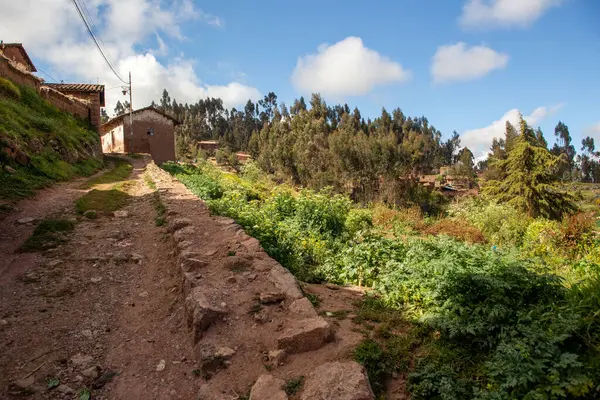 Peru Köy Kır Kenarı, Üçüncü Dünya Ülkesi
