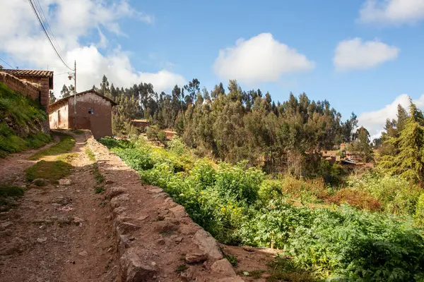 Peru 'da Chincero' ya giden Dirt Yolu