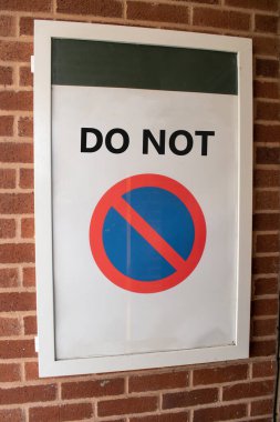 Aşağıda giriş tarzı yuvarlak işaretli 