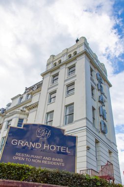 05-06-24 Torquay, Devon, İngiltere. Torquay sahilindeki Grand Hotel 'de. Lüks ve şık bir otel.. 