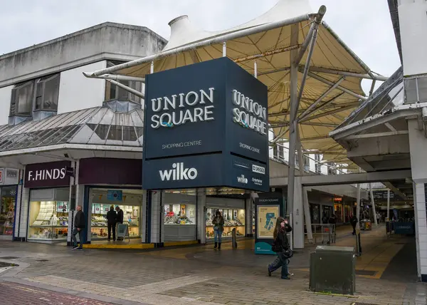 Torquay, Devon, uk. 10-29-24. Torquay 'daki Union Meydanı yıkım ve yeniden yapılanma için tasarlandı. Union Caddesi Torquay. 