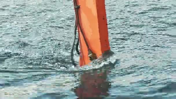 Excavadora Hidráulica Limpiando Mar — Vídeos de Stock