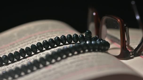 Religion Book Islam Quran Rosary Beads — Stock Video
