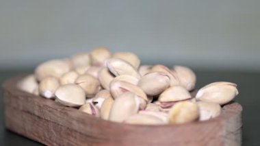 Turntable 'da deniz kabuğu olan fıstıklar.