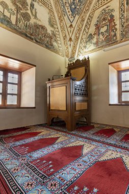 Carullah Bin Süleyman Camii 'nin iç manzarası