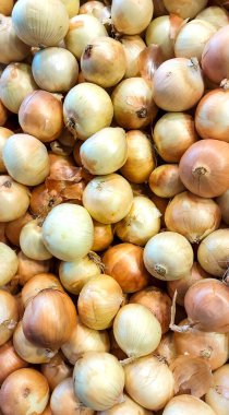 Pazar Tezgahında Kurutulmuş Soğan