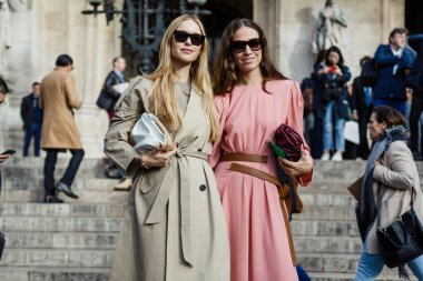 STELLA McCARTNEY Şovu 'nun dışında, Paris Moda Haftası' nda Kadın Giyim / Yaz 2020.