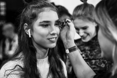 KYIV, UKRAINE - Şubat 01, 2019: Kulis Ukrayna Moda Haftası 2019-2020