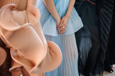 KYIV, UKRAINE - EYLÜL 04, 2024: Kulis J 'AMEMME Şovu - Ukrayna Moda Haftası Yaz 2025