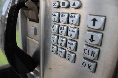 Ankesörlü telefon tuş takımının İngiltere görünümünü kapat