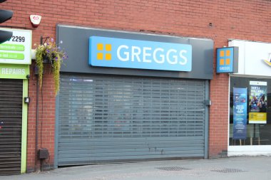 Syston, Leicestershire, İngiltere, 22 Ağustos 2023 Greggs mağazası, Melton Road Popular mağazası.