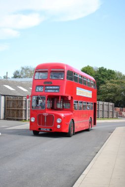 Dudley, Batı Midlands, İngiltere, 7 Eylül 2023 - Çalışma Vintage Otobüs, Black Country Museum