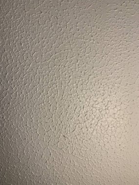 Beyaz arteks desenli tavan, beyaz desenli tavan içeri alınmış.