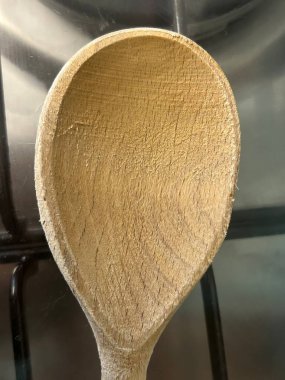 Tahta Mutfak Kaşığının Yakın Çekimi Doğal Doku ve Tahıl Gösterimi