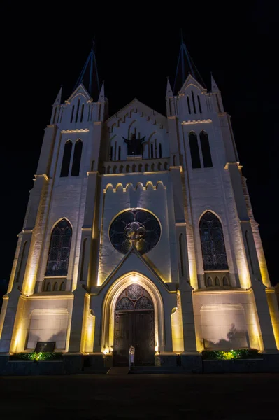 Kayutangan İsa 'nın Kutsal Kalbi Kilisesi Malang, Doğu Java - Endonezya