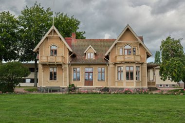 Hjo 'ya günlük gezi. Şehir İsveç 'in Skaraborg-İsveç' teki en büyük ikinci gölü olan Vaettern 'de yer almaktadır.