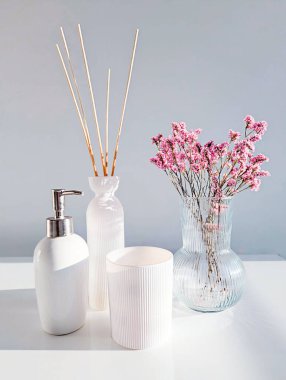 Zarif Banyo Dekoratörü, Reed Yayıcı, Mum Tutucu ve Çiçek Düzenleme