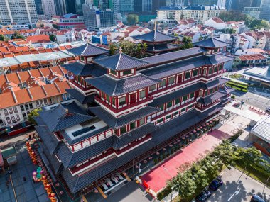 Singapur 'daki Buda Dişi Kalıntısı Tapınağı' nın havadan görünüşü. Çin Mahallesi Kompleksi 'nde ünlü bir turistik yer..
