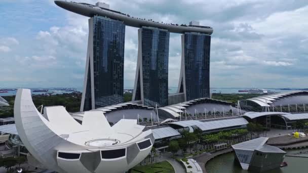 Аерофотознімки Безпілотника Marina Bay Sands Сінгапурі — стокове відео