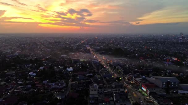Vídeo Aéreo Cidade Pekanbaru Durante Pôr Sol Capital Província Riau — Vídeo de Stock