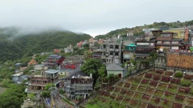 Jiufen eski sokağının 4K görüntülerinde Tayvan 'da birçok konut var. Tayvan 'ın kuzey kıyısındaki 