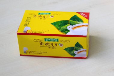 Ispahani Mirzapore 50 çift siyah çay poşeti, 100 gm. Açılmamış ambalaj. Daha zengin, Bangladeş 'in en iyi çay bahçelerinden daha lezzetli. Yüksek kaliteli içecek..